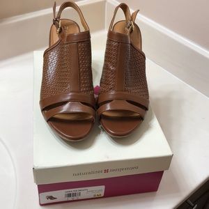 Naturalizer Dania Heels in Tan